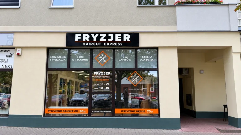 Witryna salonu fryzjerskiego Haircut Express przy ul. Słowiańskiej 38F na Winogradach w Poznaniu – bez zapisów, 7 dni w tygodniu